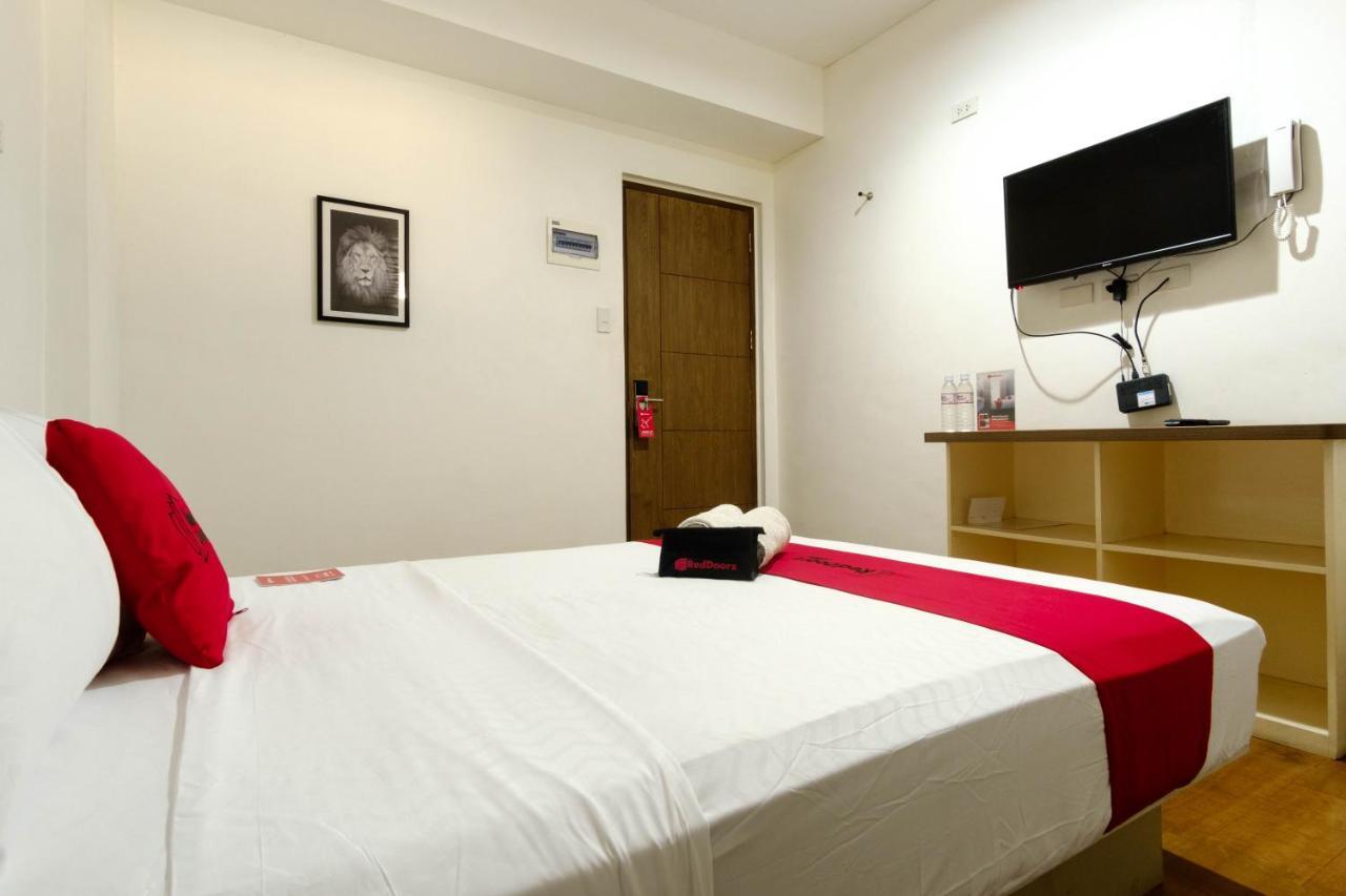 Reddoorz Near V Mapa Station Hotel Manila Exterior photo