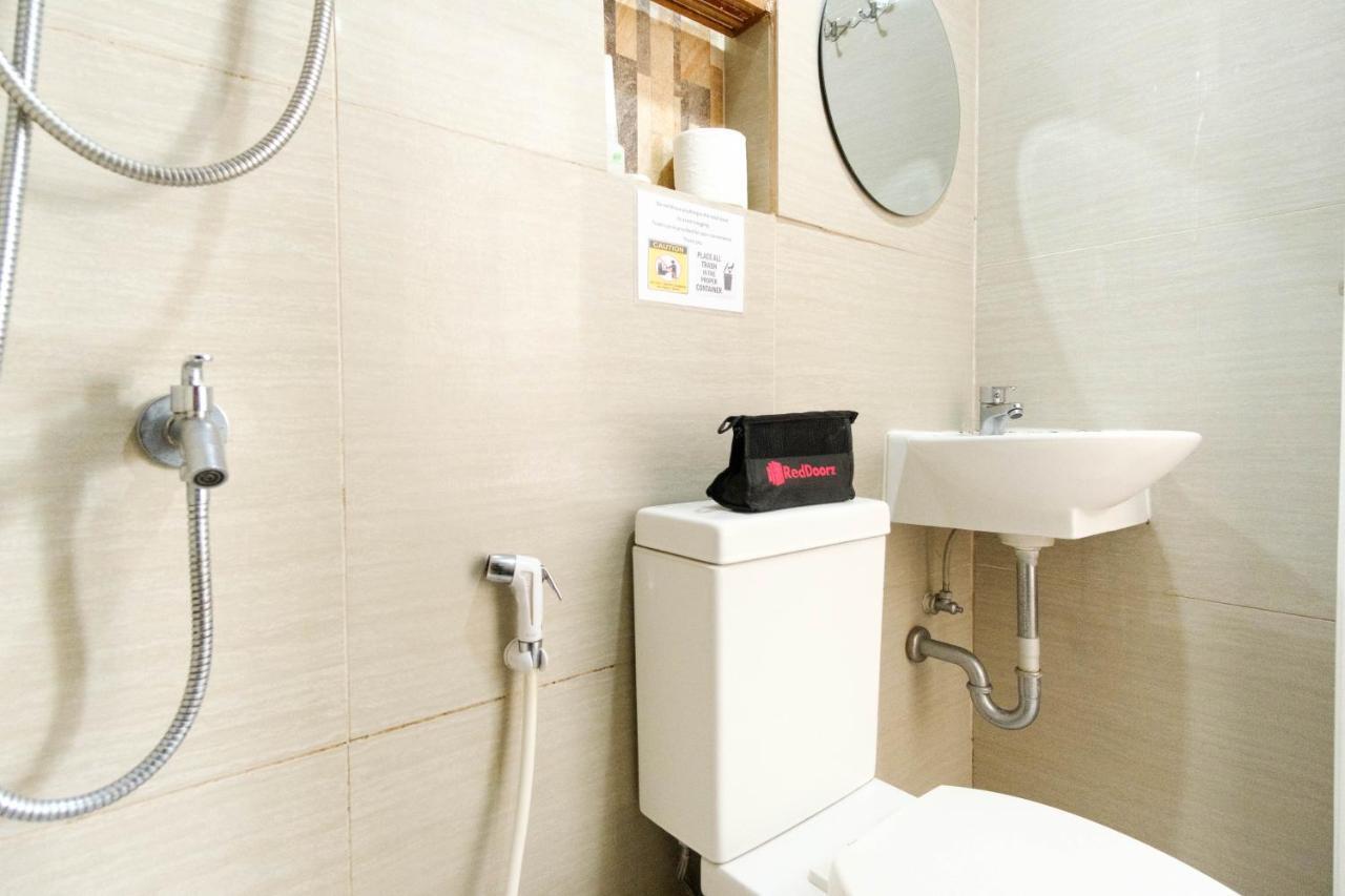 Reddoorz Near V Mapa Station Hotel Manila Exterior photo
