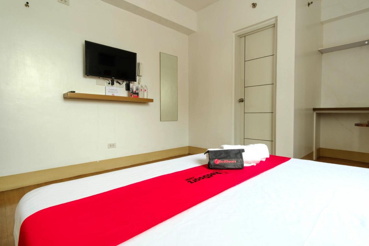 Reddoorz Near V Mapa Station Hotel Manila Exterior photo