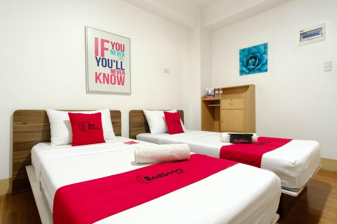 Reddoorz Near V Mapa Station Hotel Manila Exterior photo